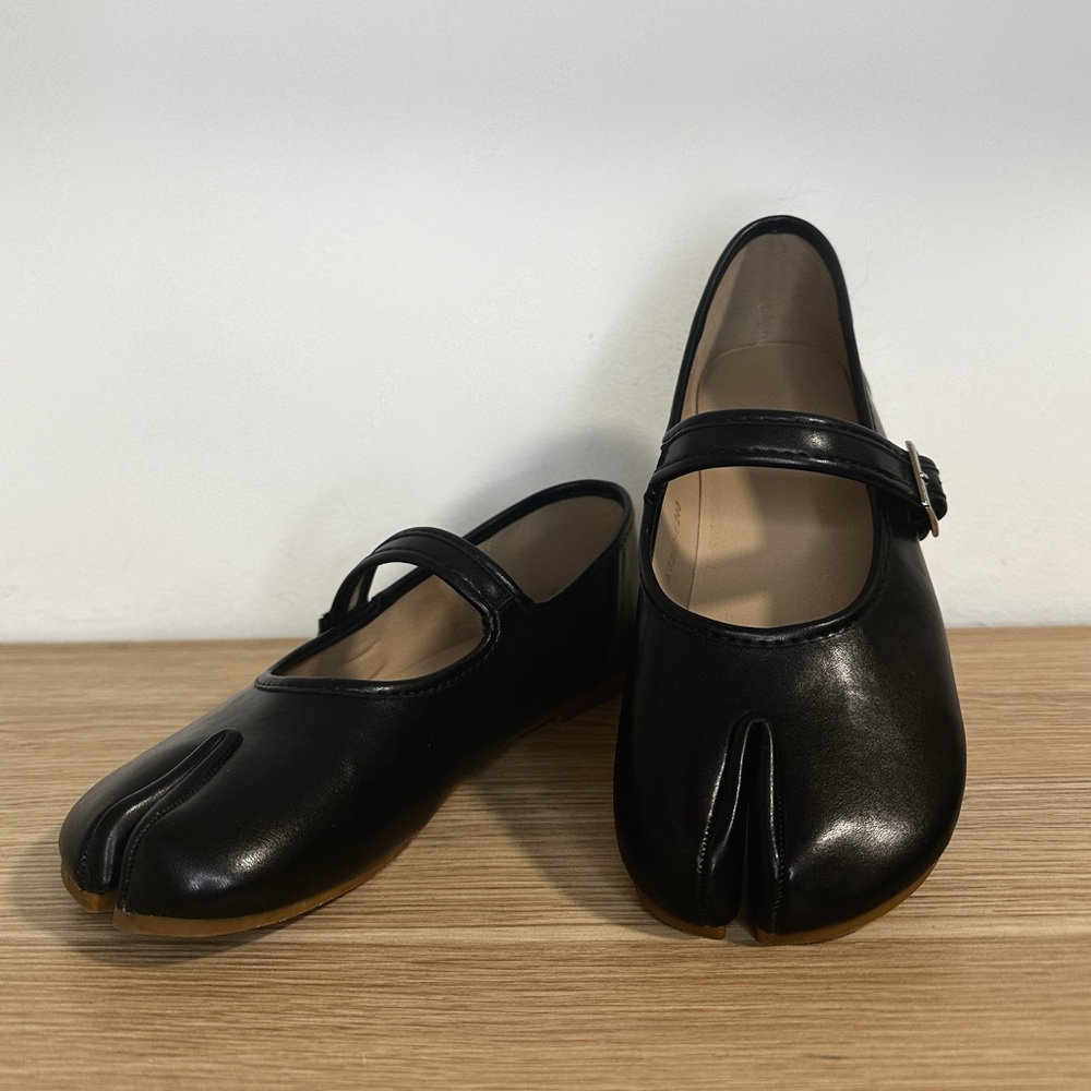 Mary Jane Ankle Strap Tabi Low Heel Barefoot Platform Flats